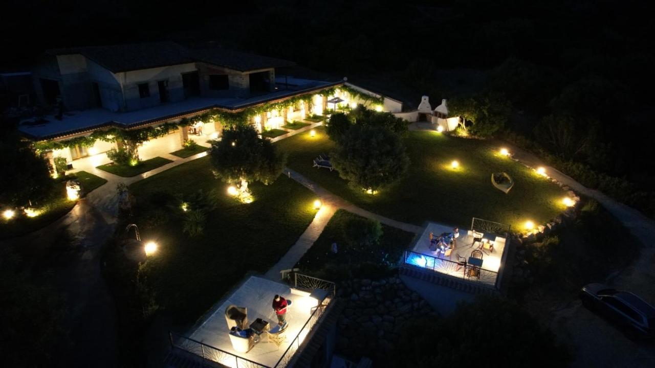 Hotel Essenza Di Mirto Ла Калета Екстериор снимка