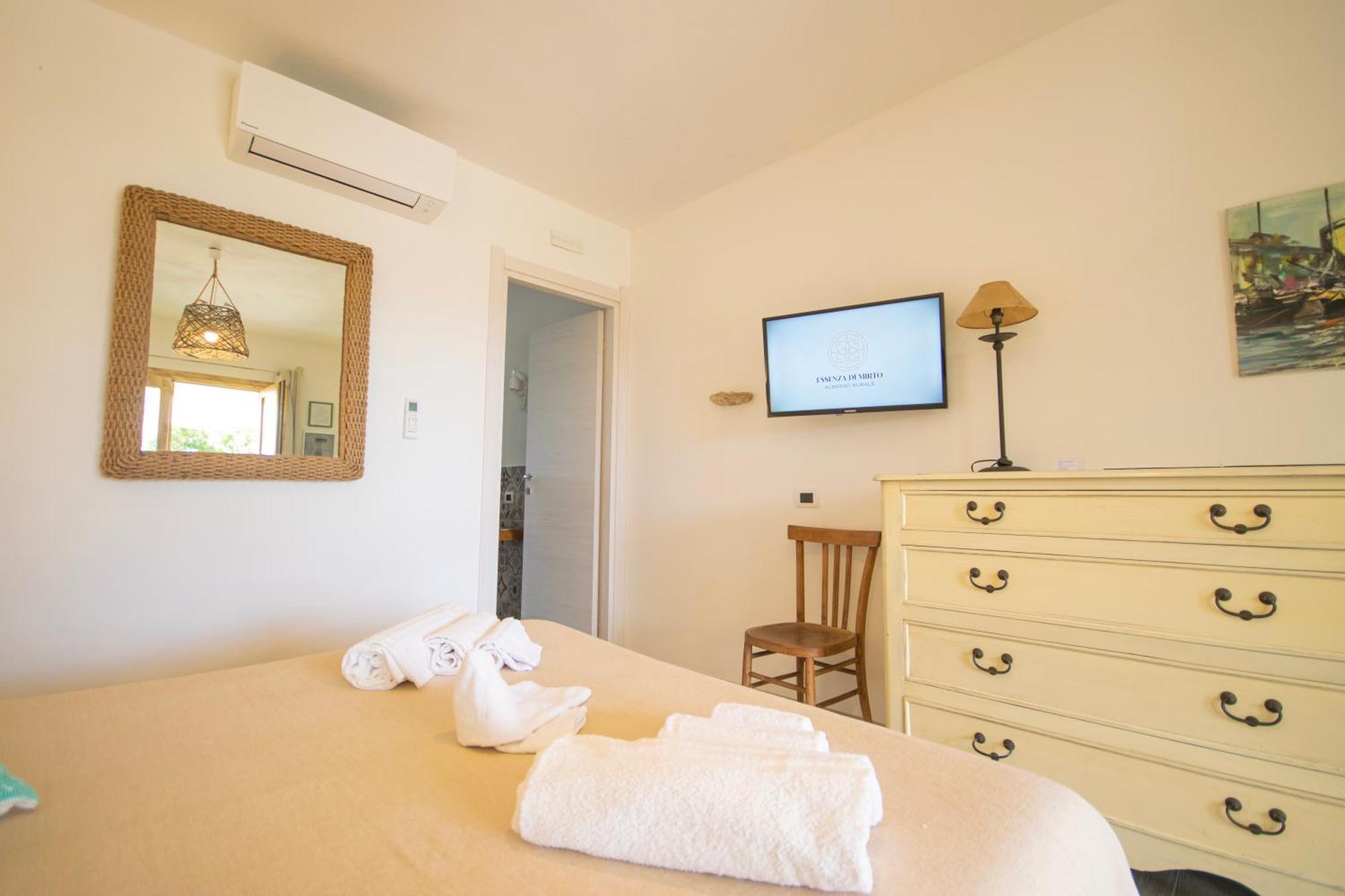 Hotel Essenza Di Mirto Ла Калета Екстериор снимка