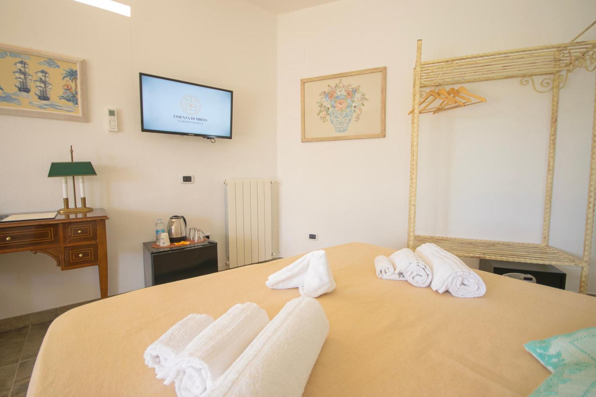 Hotel Essenza Di Mirto Ла Калета Стая снимка